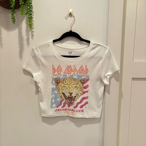 GAP Def Leppard Adrenalize Tour Women's White Baby Tee Cropped Size Medium